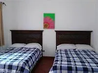 Hostal Colonia Antigua - Hostel Hotell